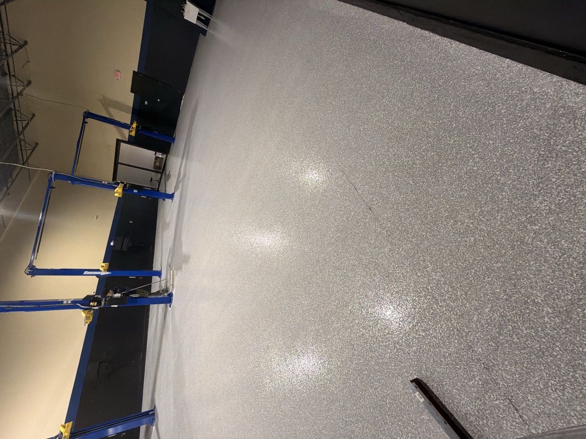 Auto shop after - flake epoxy floor
